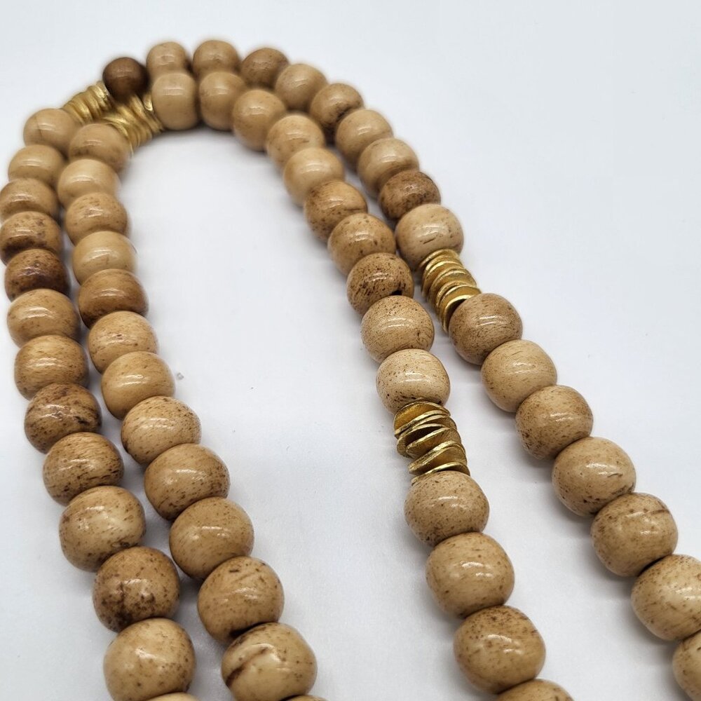 Beaded Necklace With Gold-Edged Stone Arrowhead Pendant *Flaw - Picture 7 of 13